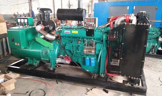 莱芜潍柴二手发电机大型柴油发电机组